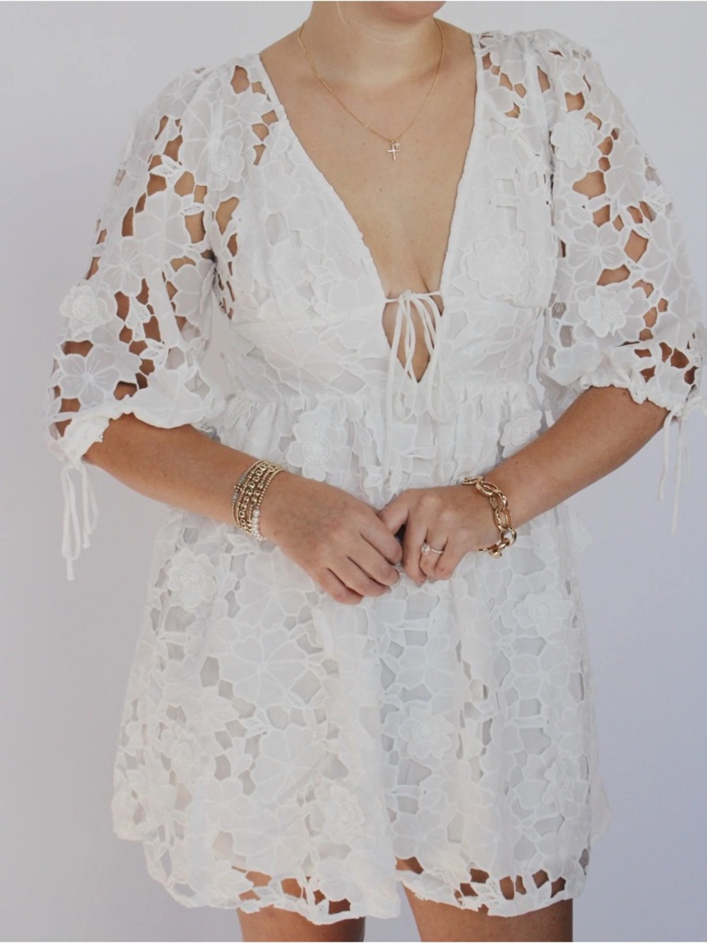 Storia White Floral Lace Mini Dress